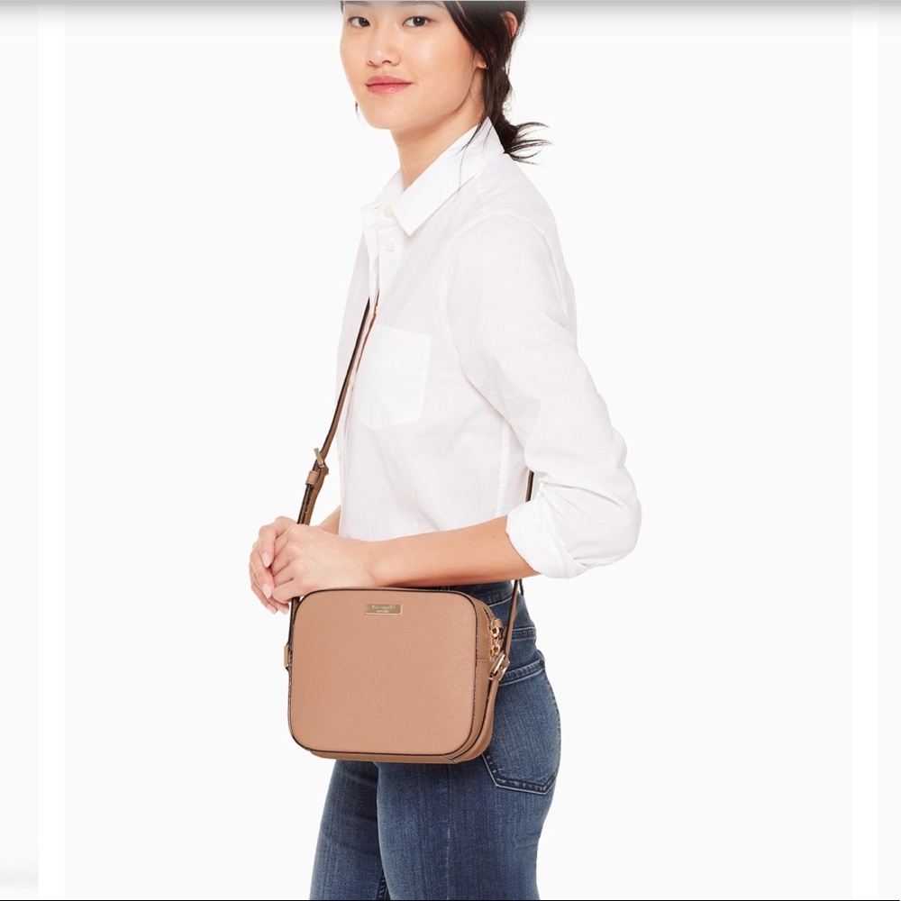 New Kate Spade Newbury Lane Crossbody in Dune! 😍 - Picture 3 of 8